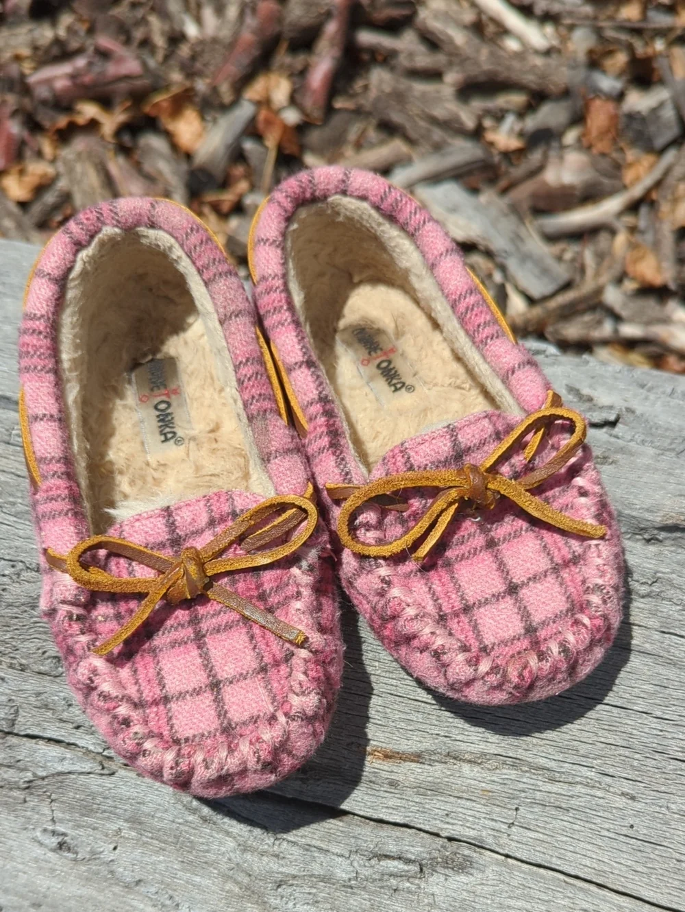 Minnetonka Slippers For Toddler, Pink Plaid, Little Kid Size 10